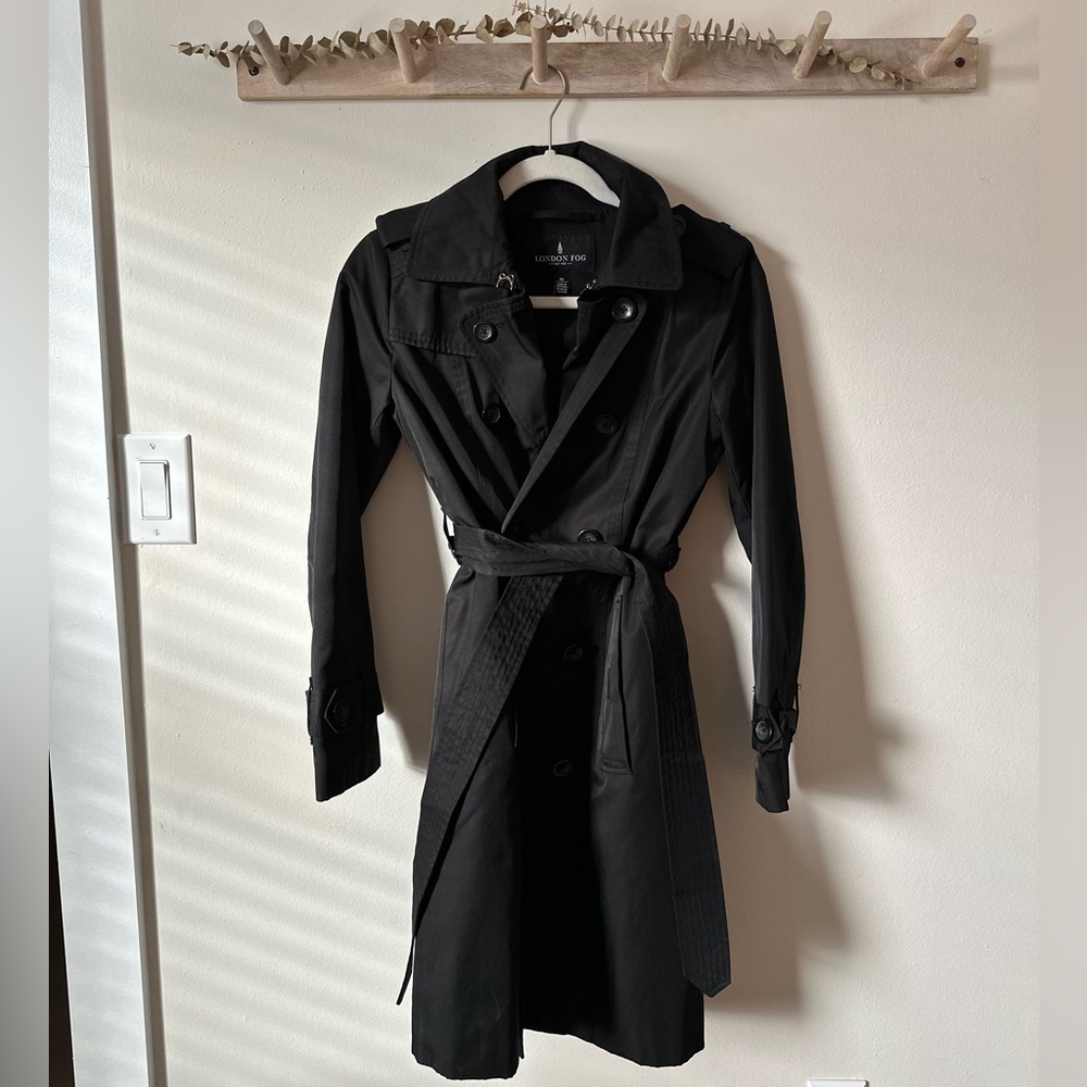 London Fog Belted Trench Coat in Black Size Petite Small